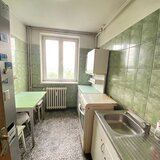 Antiaeriana, bloc reabilitat, et. 9/10, liber, 68 mp, geam la baie